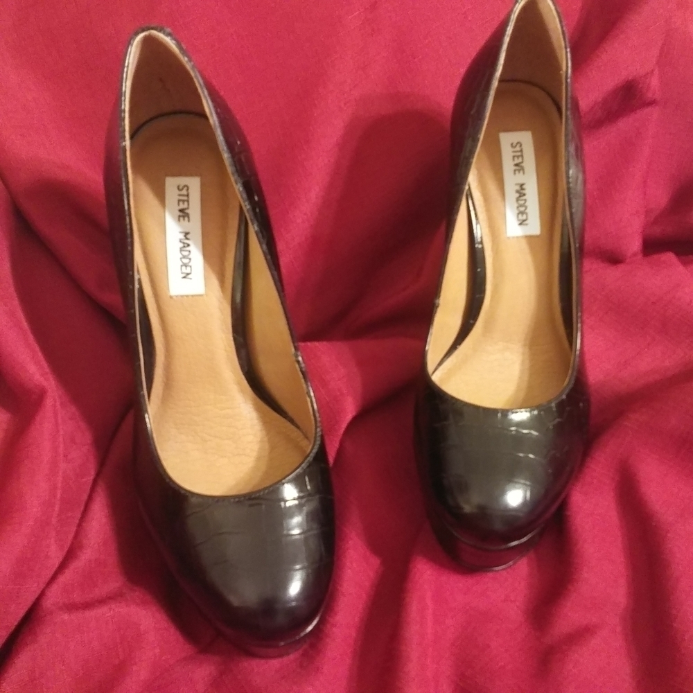 Steve Madden Pups Heels